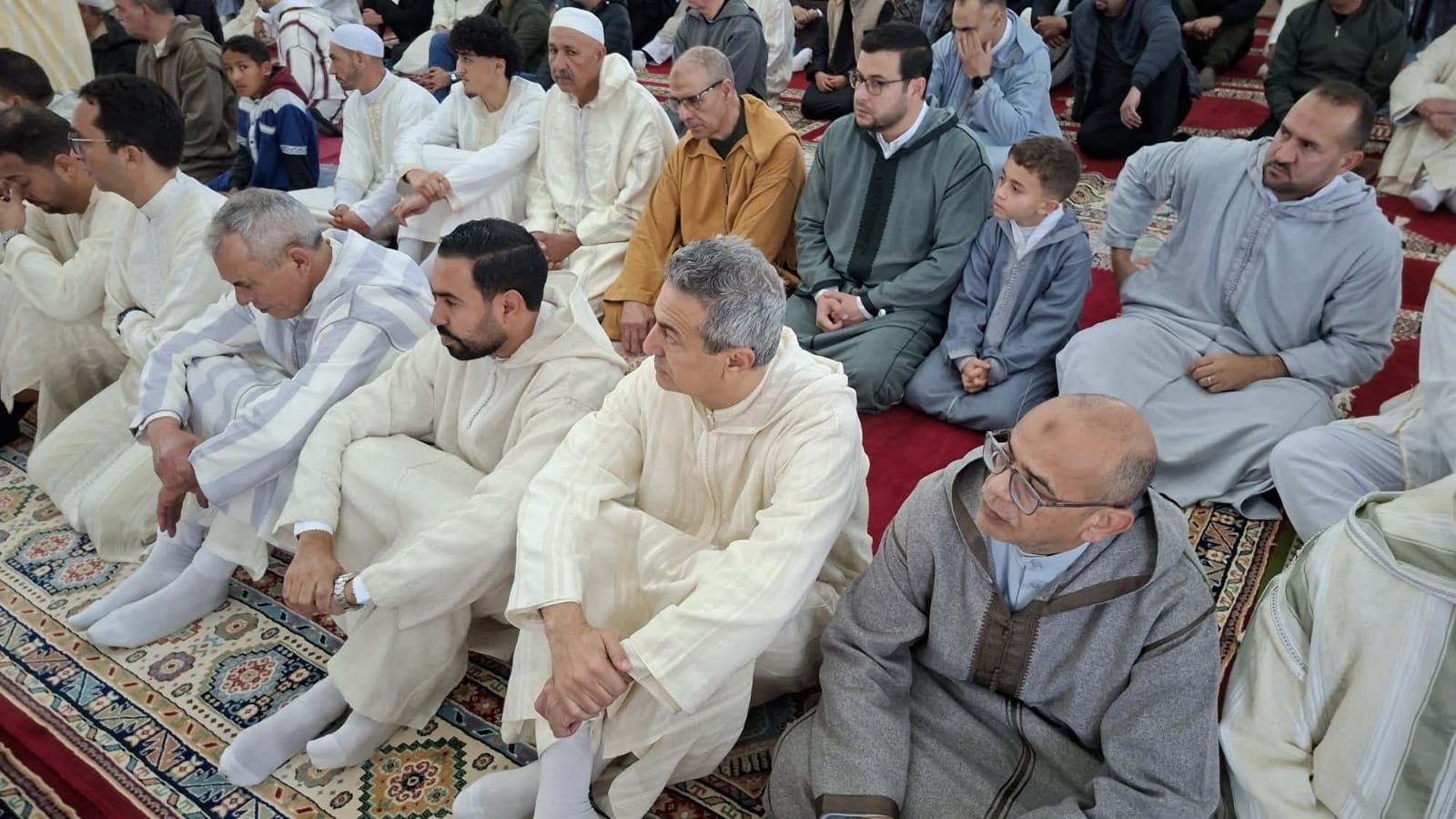 الحسيمة تحتفي بعيد الفطر في أجواء إيمانية بمسجد محمد السادس الحسيمة تحتفي بعيد الفطر في أجواء إيمانية بمسجد محمد السادس