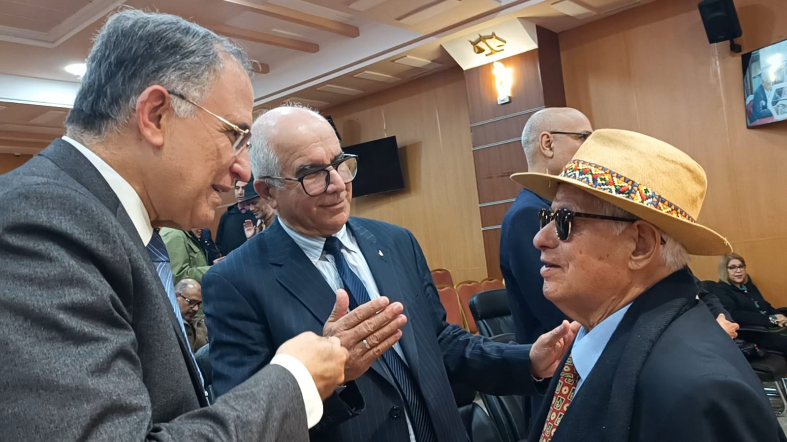 مكناس تحتفي بمسار الأديب والدبلوماسي الدكتور محمد محمد الخطابي