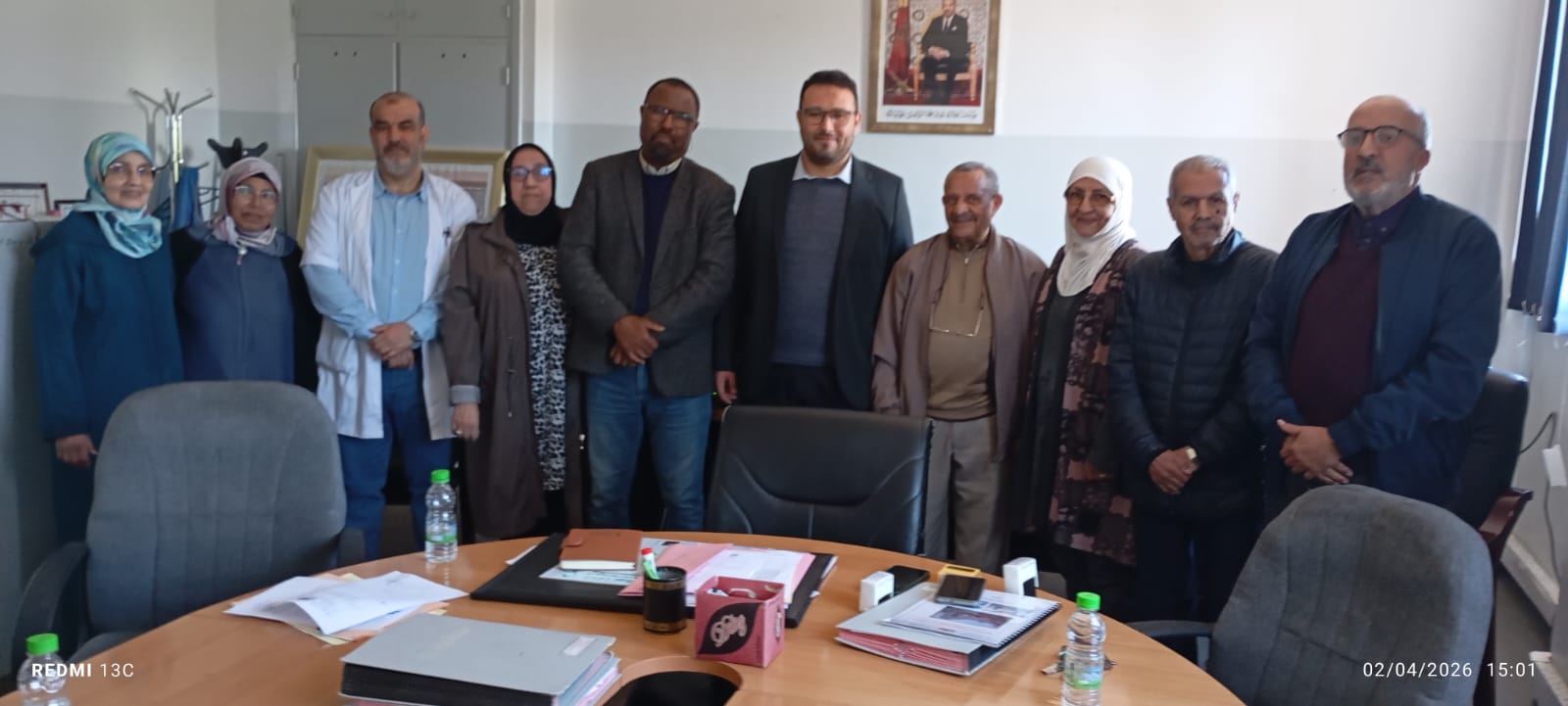 في زيارة تواصلية، متقاعدو الصحة بمكناس  يجددون دعمهم لإدارة المستشفى الإقليمي