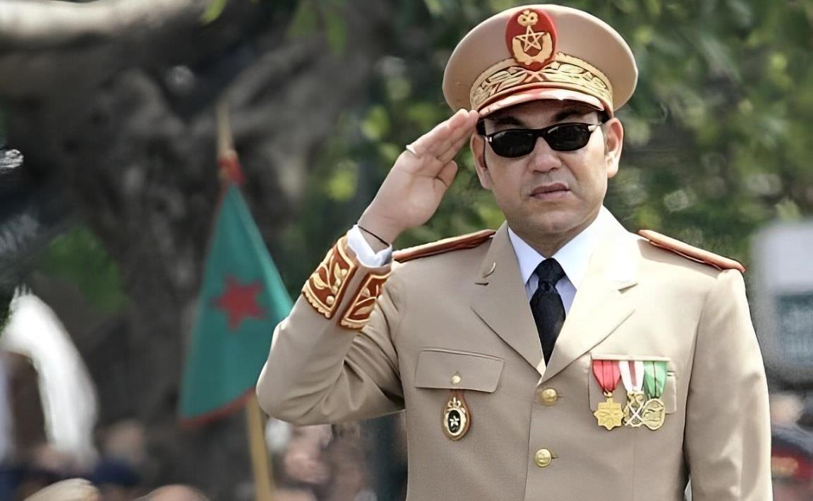 جلالة الملك القائد الأعلى ورئيس أركان الحرب العامة للقوات المسلحة الملكية يوجه الأمر اليومي للقوات المسلحة الملكية بمناسبة الذكرى ال 70 لتأسيسها جلالة الملك القائد الأعلى ورئيس أركان الحرب العامة للقوات المسلحة الملكية يوجه الأمر اليومي للقوات المسلحة الملكية بمناسبة الذكرى ال 70 لتأسيسها