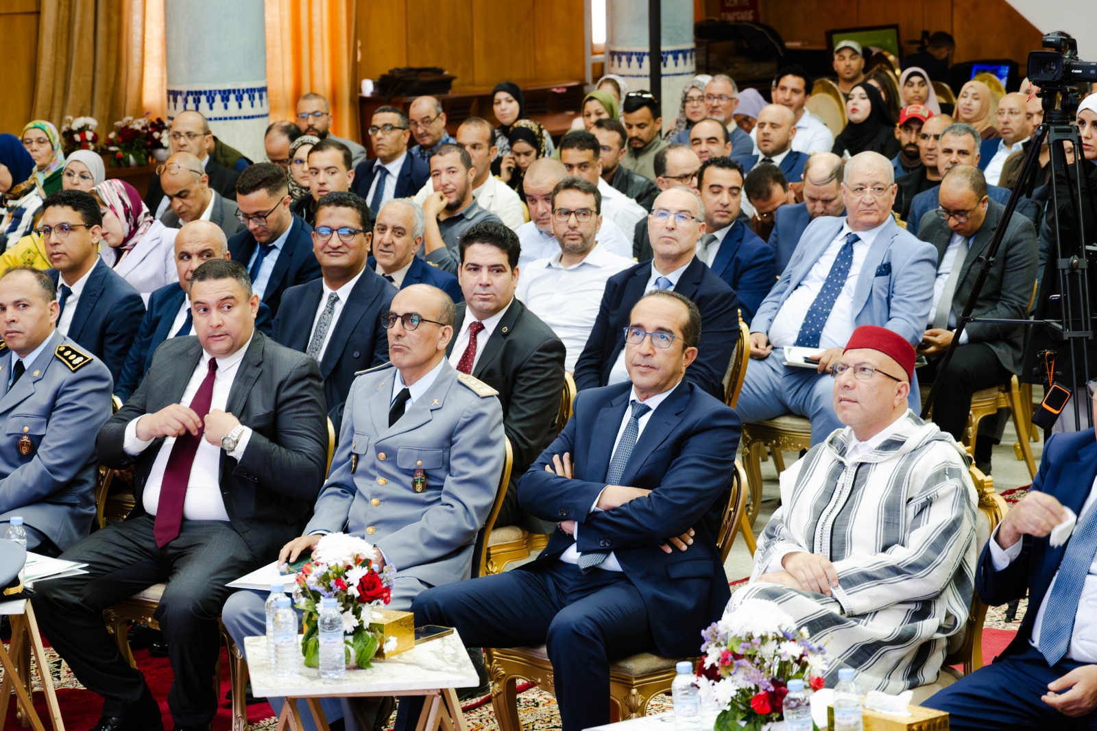 الحسيمة تواصل أوراش التنمية.. وفؤاد حاجي يقود مقاربة القرب والتتبع الميداني