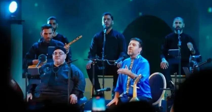 إسماعيل بوجية يبرز غنى التراث المغربي في عرض سامي يوسف بمهرجان فاس للموسيقى العالمية العريقة