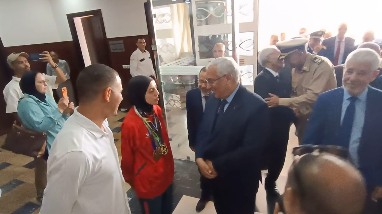 عامل عمالة مكناس يستقبل المتوجين في الرياضة بمكناس