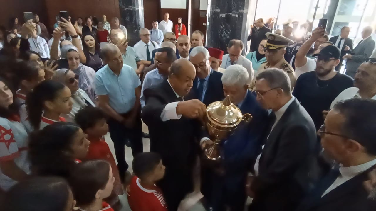 عامل عمالة مكناس يستقبل المتوجين في الرياضة بمكناس