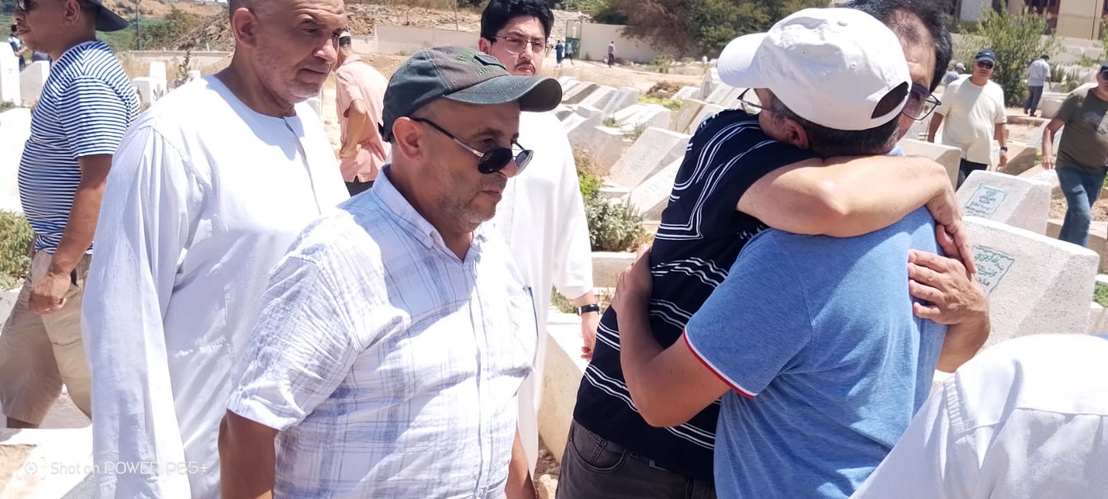 أوراق الرعيل الأول لأسرة الصحة بمكناس تتساقط تباعا ... وبرحيل الحاج الطيب لحرش تطوى صفحة من صفحات الوفاء والعطاء أوراق الرعيل الأول لأسرة الصحة بمكناس تتساقط تباعا ... وبرحيل الحاج الطيب لحرش تطوى صفحة من صفحات الوفاء والعطاء