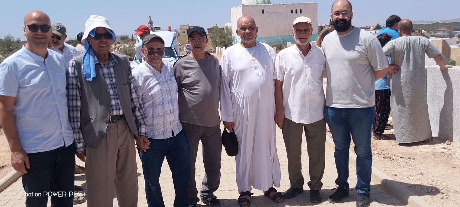 أوراق الرعيل الأول لأسرة الصحة بمكناس تتساقط تباعا ... وبرحيل الحاج الطيب لحرش تطوى صفحة من صفحات الوفاء والعطاء أوراق الرعيل الأول لأسرة الصحة بمكناس تتساقط تباعا ... وبرحيل الحاج الطيب لحرش تطوى صفحة من صفحات الوفاء والعطاء
