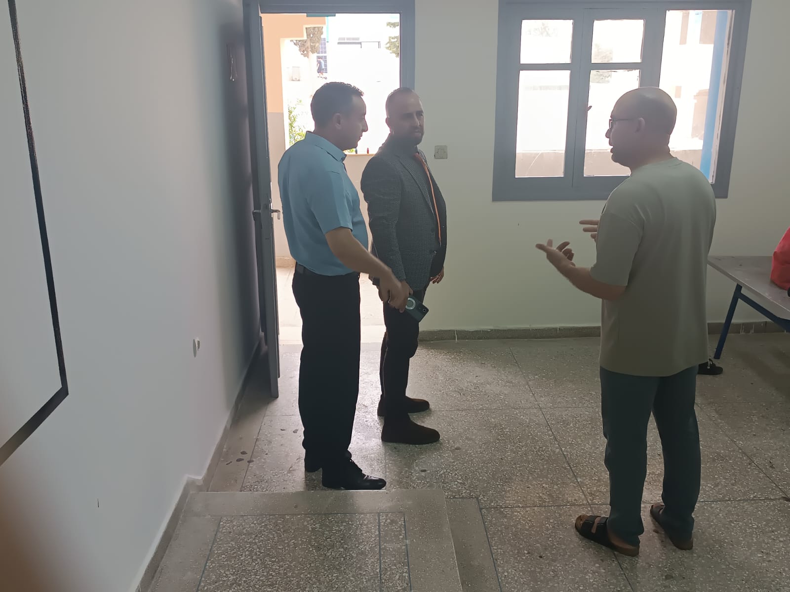 بوشامة يقود تعبئة استباقية بالحسيمة لإنجاح الدخول المدرسي.. تنسيق ميداني ومواكبة مستمرة استعداداً لموسم 2026/2027 بوشامة يقود تعبئة استباقية بالحسيمة لإنجاح الدخول المدرسي.. تنسيق ميداني ومواكبة مستمرة استعداداً لموسم 2026/2027
