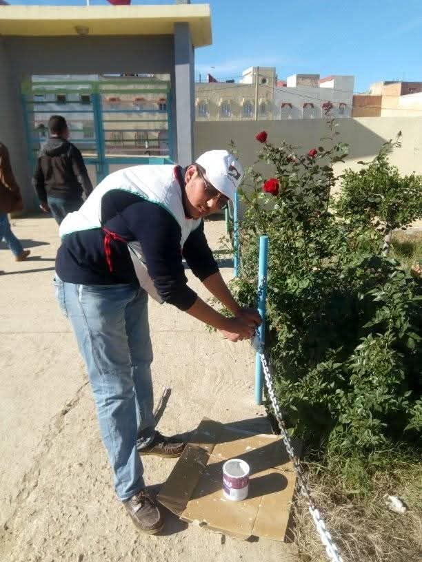 آدم أبوفائدة.. ثلاثون سنة من الطموح بين تعليم السياقة والإعلام والفن والعمل الجمعوي.