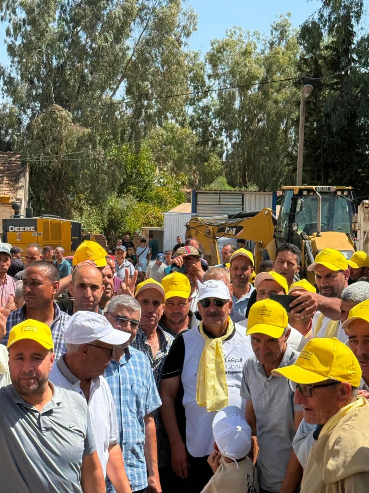 الحركة الشعبية تتصدر المشهد الانتخابي بأكاون.. إنزال جماهيري كبير بقيادة الدكتور محمد الأعرج الحركة الشعبية تتصدر المشهد الانتخابي بأكاون.. إنزال جماهيري كبير بقيادة الدكتور محمد الأعرج