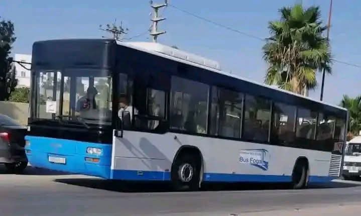 النقل الحضري بتازة تحت المجهر.. اكتظاظ الحافلات وطول الانتظار يثيران استياء المواطنين.