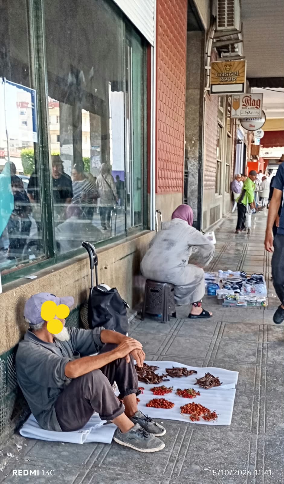 حمرية بمكناس.. فوضى احتلال الأرصفة والطرقات تثير استياء الساكنة والتجار.