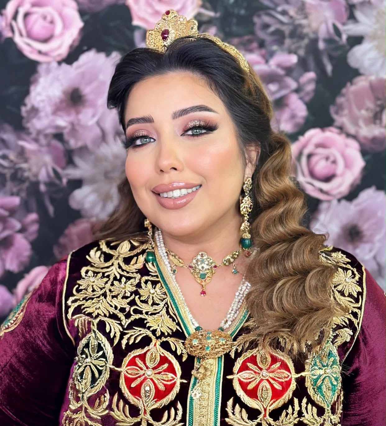 شهرزاد بطمة تُبدع في إعادة إحياء أغنية والدها «الشرع البوياندي» بكليب يوظّف الذكاء الاصطناعي