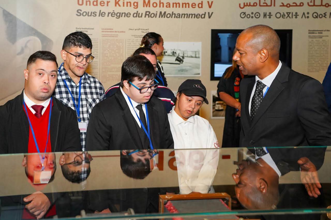 المديرية العامة للأمن الوطني تنفتح على ذوي الاحتياجات الخاصة وأيتام أسرة الأمن بمتحفها الجديد بالرباط